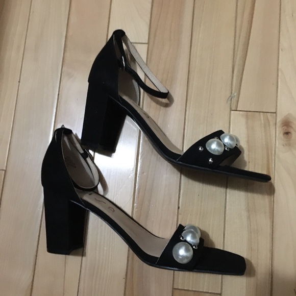Black block heels - Picture 3 of 5